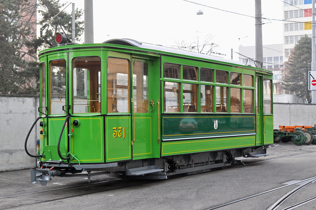B2 371, steht auf dem Hof der Hauptwerkstatt. Die Aufnahme stammt vom 13.11.2015.