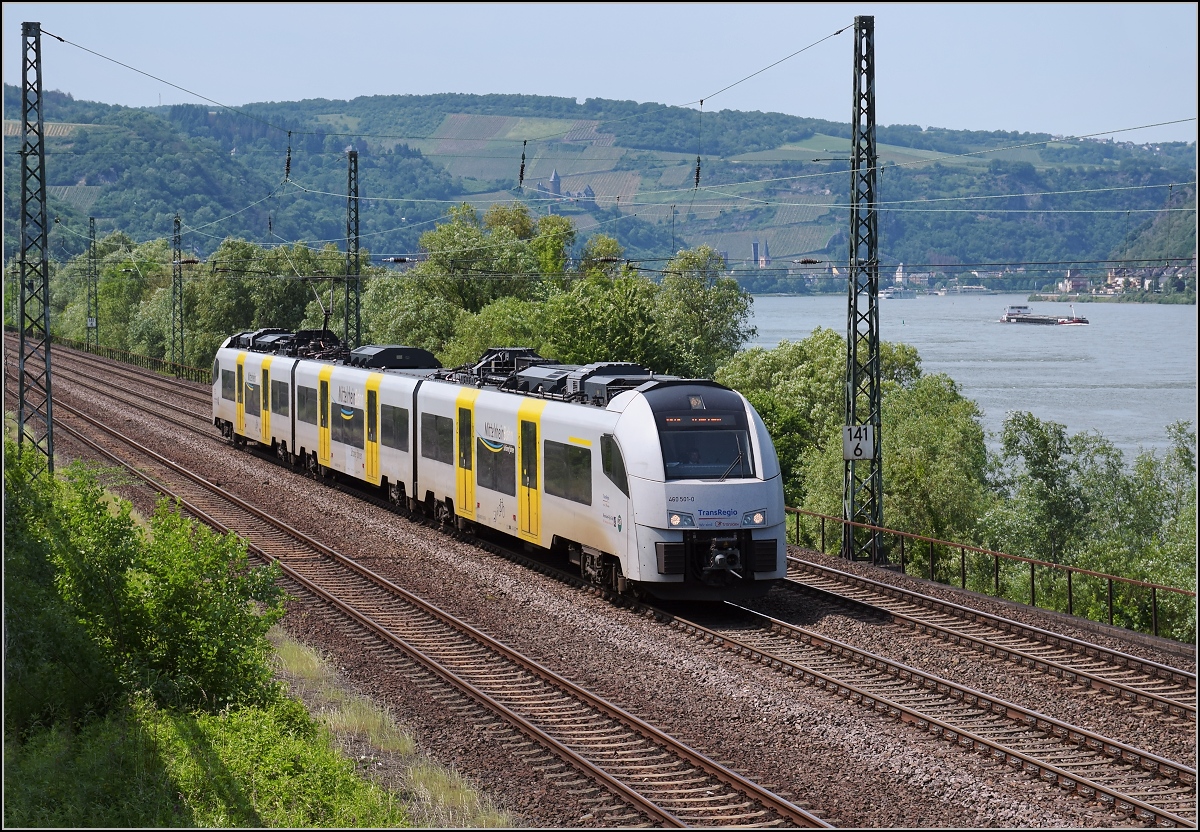 Bahn am Mittelrhein. 460 105 bei der Einfahrt nach Niederheimbach, Juni 2019.