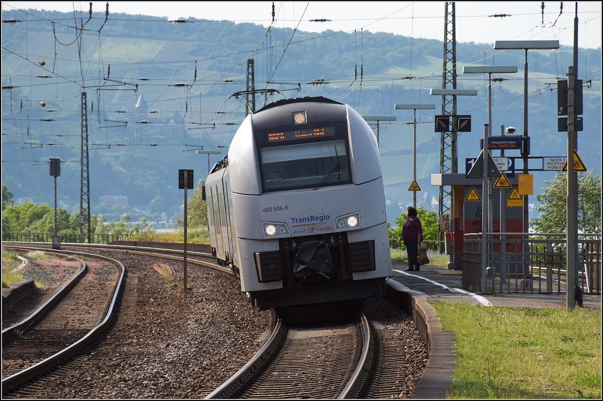 Bahn am Mittelrhein. 460 106 in Niederheimbach. Juni 2019.