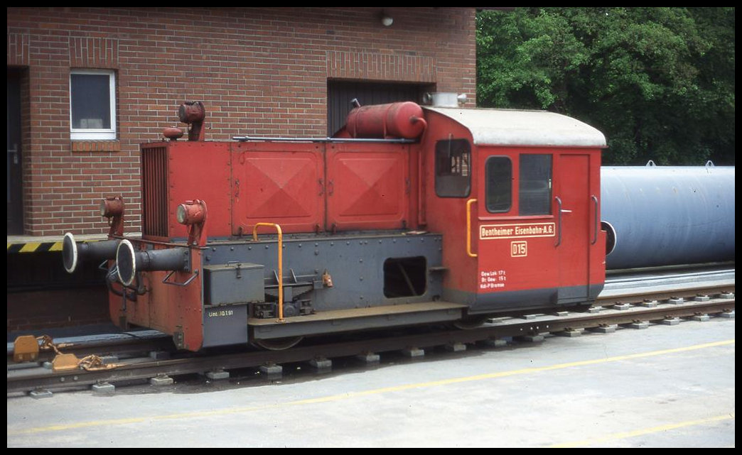 Bahnhof Bad Bentheim am 21.5.1995: Köf II Nr. 15 der Bentheimer Eisenbahn
