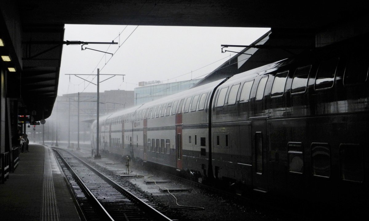 Bahnhof Basel SBB bei starkem Regen - 11.09.2012