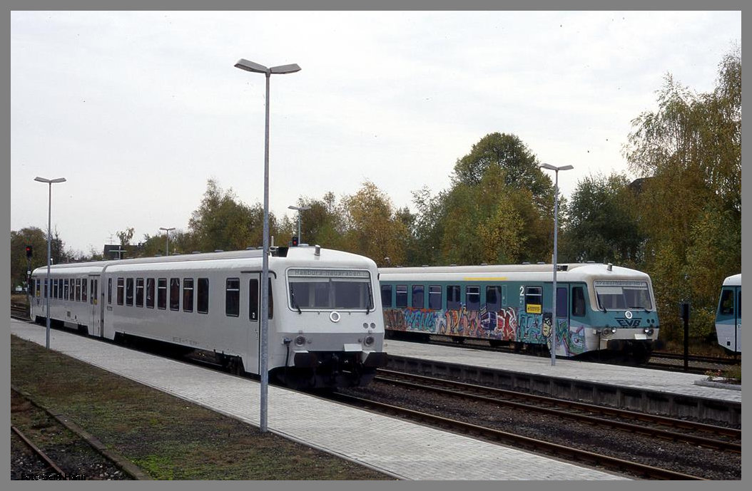 Bahnhof Bremervörde am 27.2.1996 mit dem  weißen Hai  am Bahnsteig!