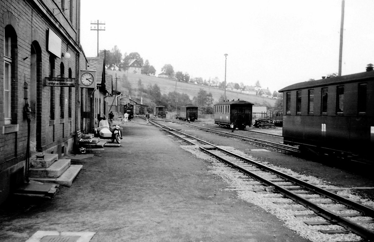 Bahnhof Jöhstadt mit Gleise in den 70ern. 