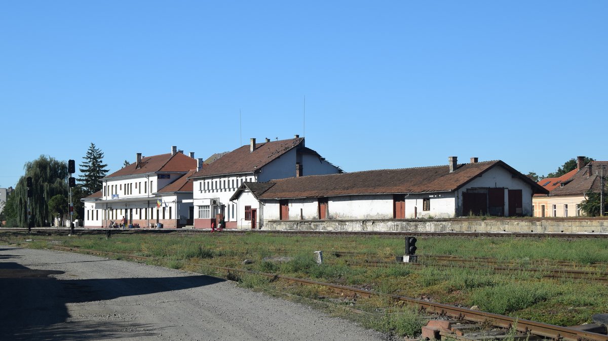 Bahnhof Reghin, liegt etwa 30 Kilometer nord-östlich von Targu Mures, auf der Strecke 405 (Razboieni-Ludus-Targu Mures-Reghin-Deda). Foto vom 14.09.2017
