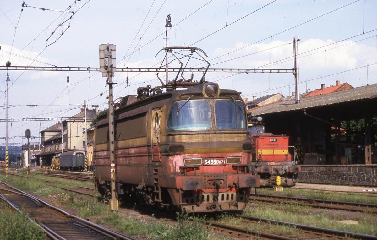 Bahnhof Sokolov am 18.6.1988: S 4990071 