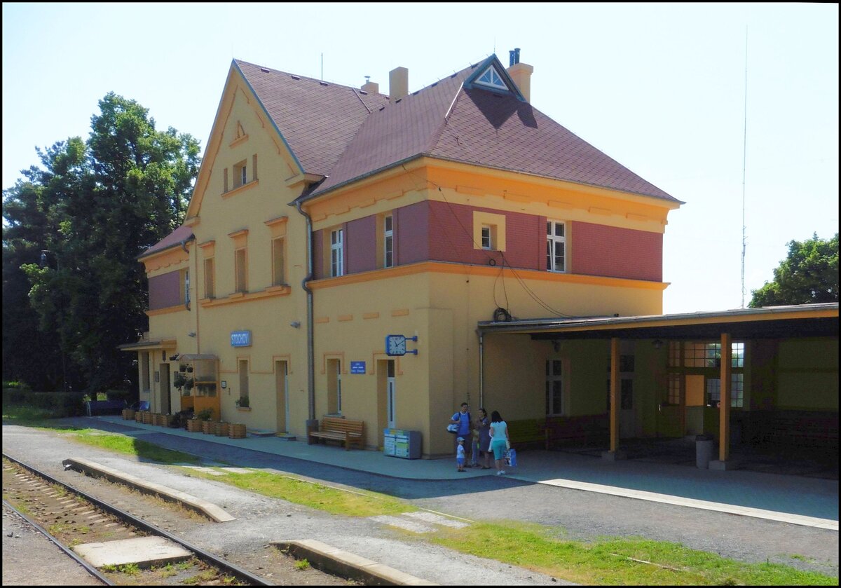 Bahnhof Stochov am 26. 5. 2018.