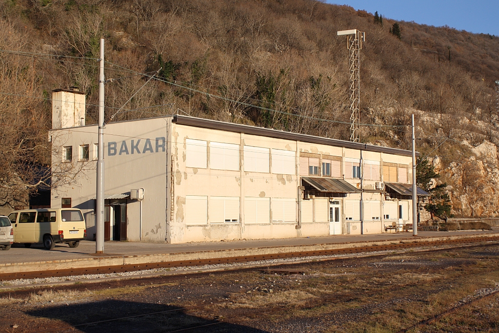 Bahnhofsgebude Bakar am 17.Dezember 2013.