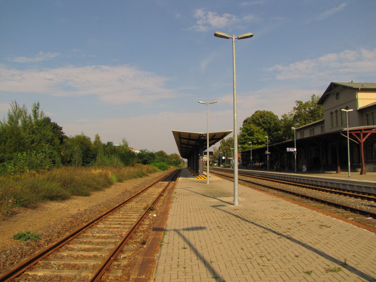 Bahnsteig 3 und 2 am 16.09.2014 in Thale Hbf.