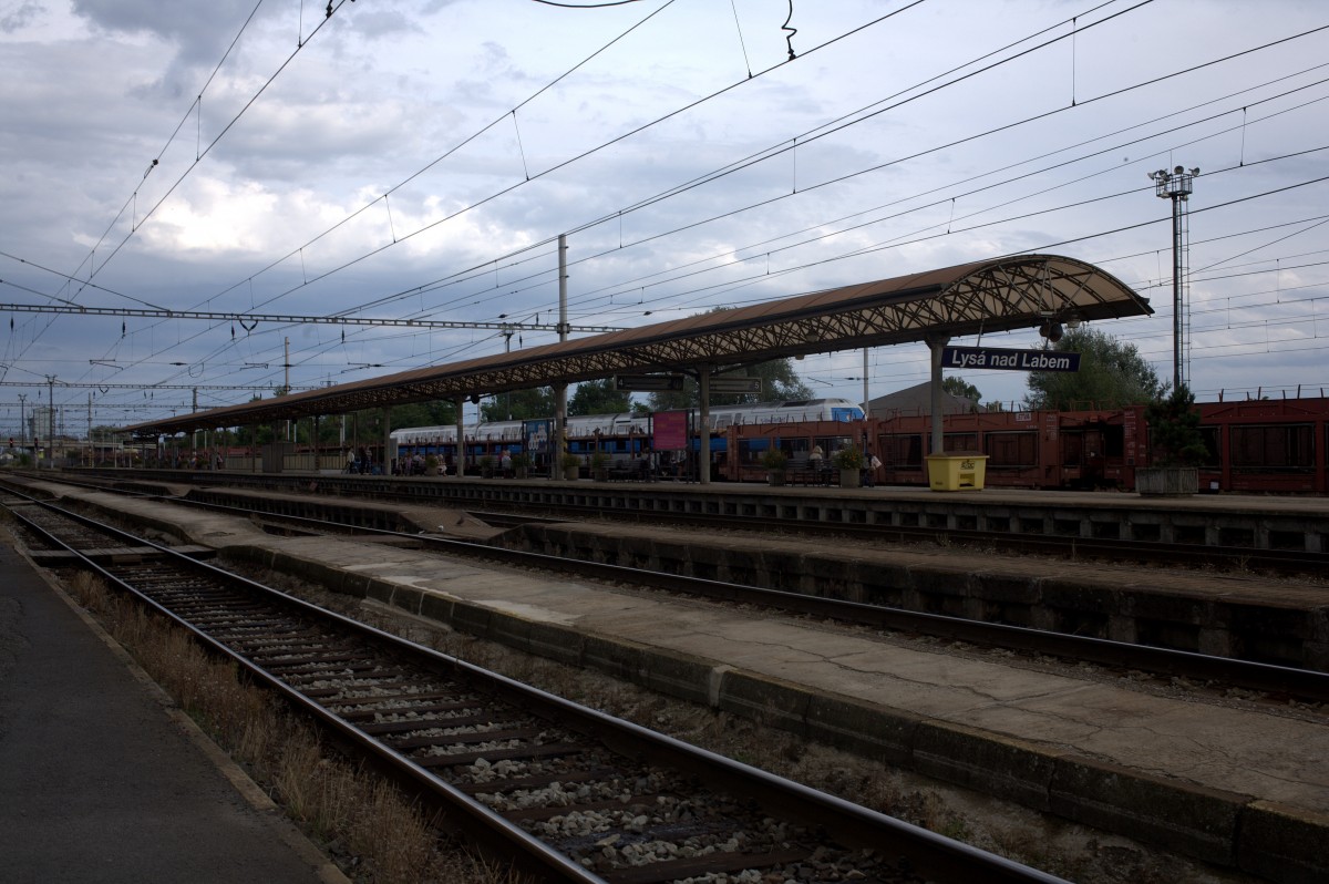 Bahnsteig 4 und 5 in Lysa nad Labem. 23.08.2014 17:37 Uhr