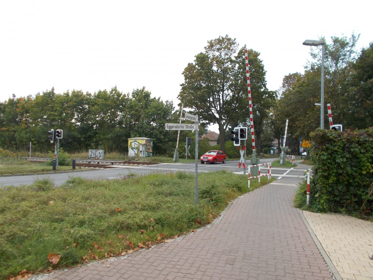 Bahnübergang Eggersdorfer Straße,am 14.September 2014,in Petershagen(bei Berlin).