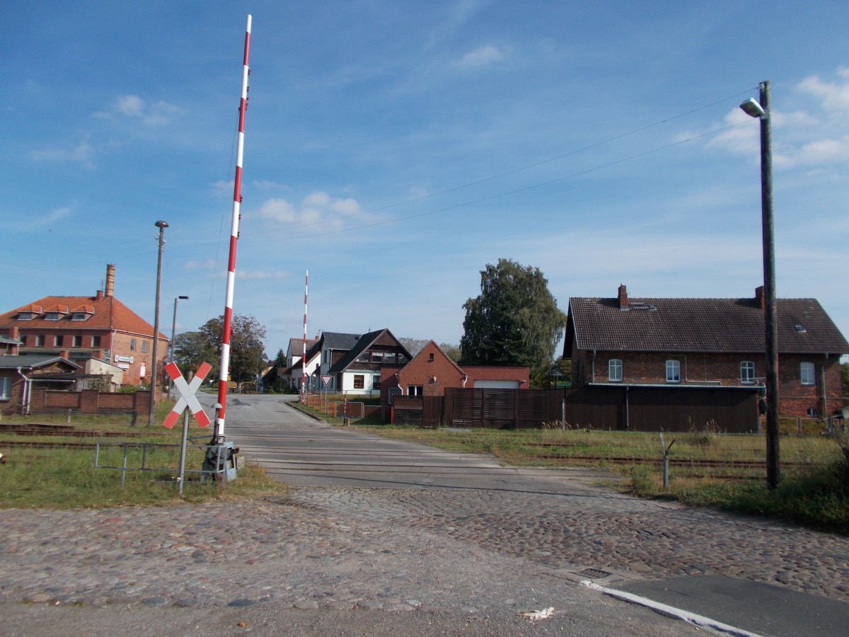Bahnübergang in Ganzlin am 28.September 2014.