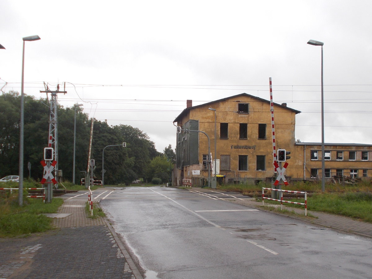 Bahnübergang,am 01.Juli 2017,am Bahnhof Lalendorf(Strecke Rostock-Berlin).