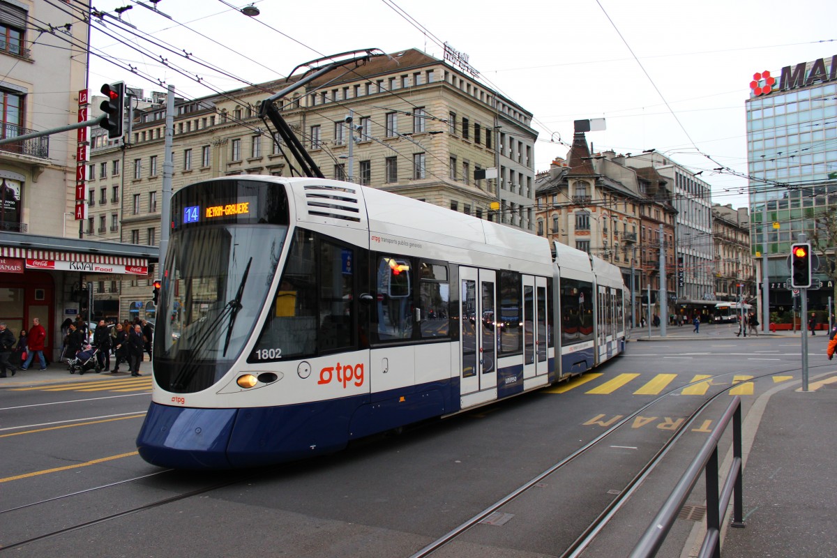 Bald auch in St. Gallen zu sehen - Stadler Tango - hier ist der TPG Tango 1802 beim Gare-Cornavin unterwegs. 01.02.0214
