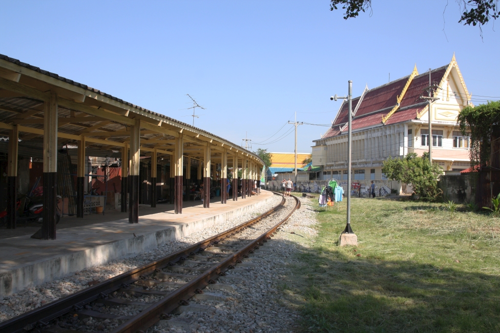 Ban Laem Station am 20.November 2019.