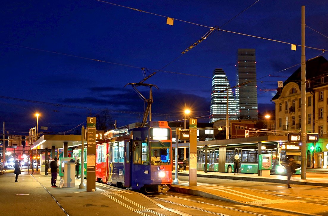 Basel 490 + 1487, Badischer Bahnhof, 31.01.2022.