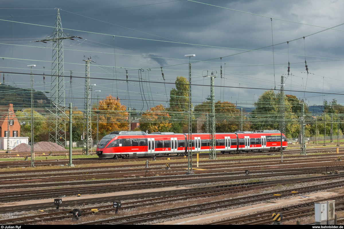 Basel Badischer Bahnhof am 6. Oktober 2017. Ein Talent der Hochrheinbahn erreicht den Badischen Bahnhof.