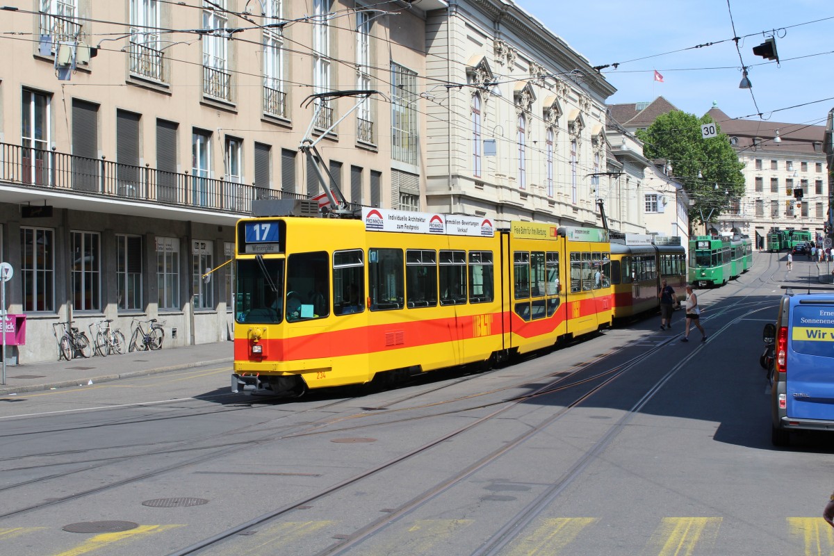 Basel BLT Tram 17 (SWP/Siemens Be 4/8 234 + SWP/BBC/Siemens Be 4/6 112) Steinenberg / Barfüsserplatz am 6. Juli 2015.