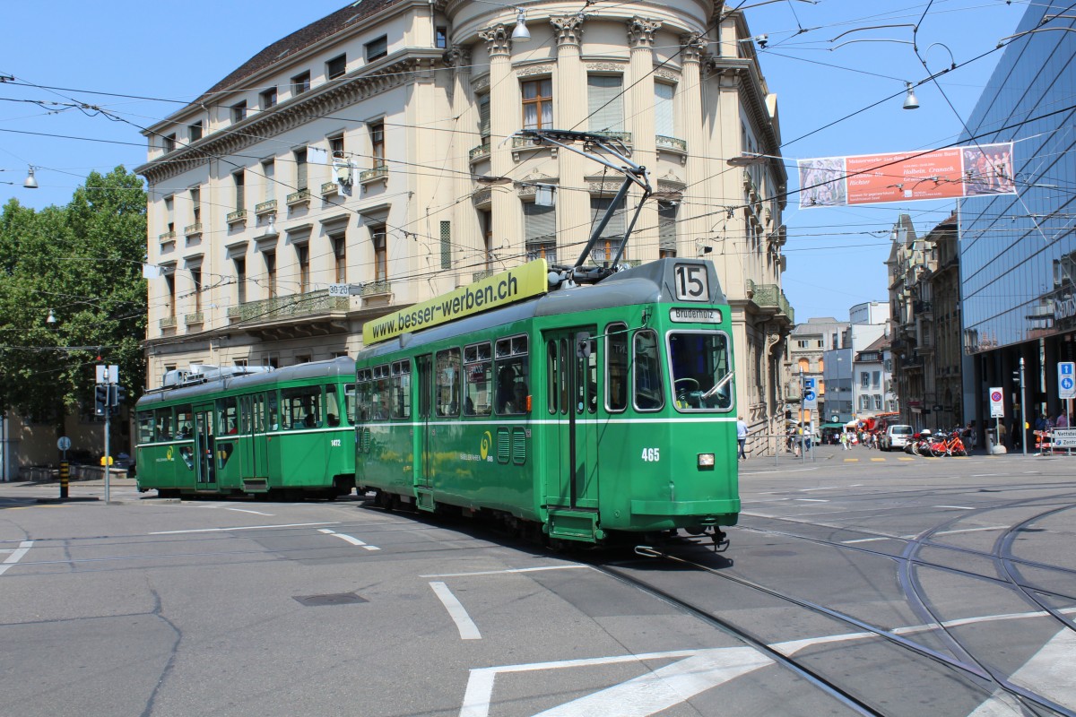 Basel BVB Tram 15 (Schindler Be 4/4 465 + Schindler/FFA B4 1472) Steinenberg / Elisabethenstrasse / Aeschenvorstadt am 6. Juli 2015.