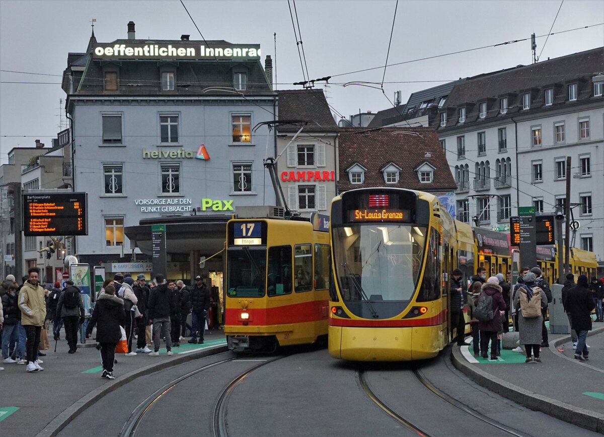 Baselland Transport AG (BLT). Bald werden die Doppeltraktionen Be 4/8