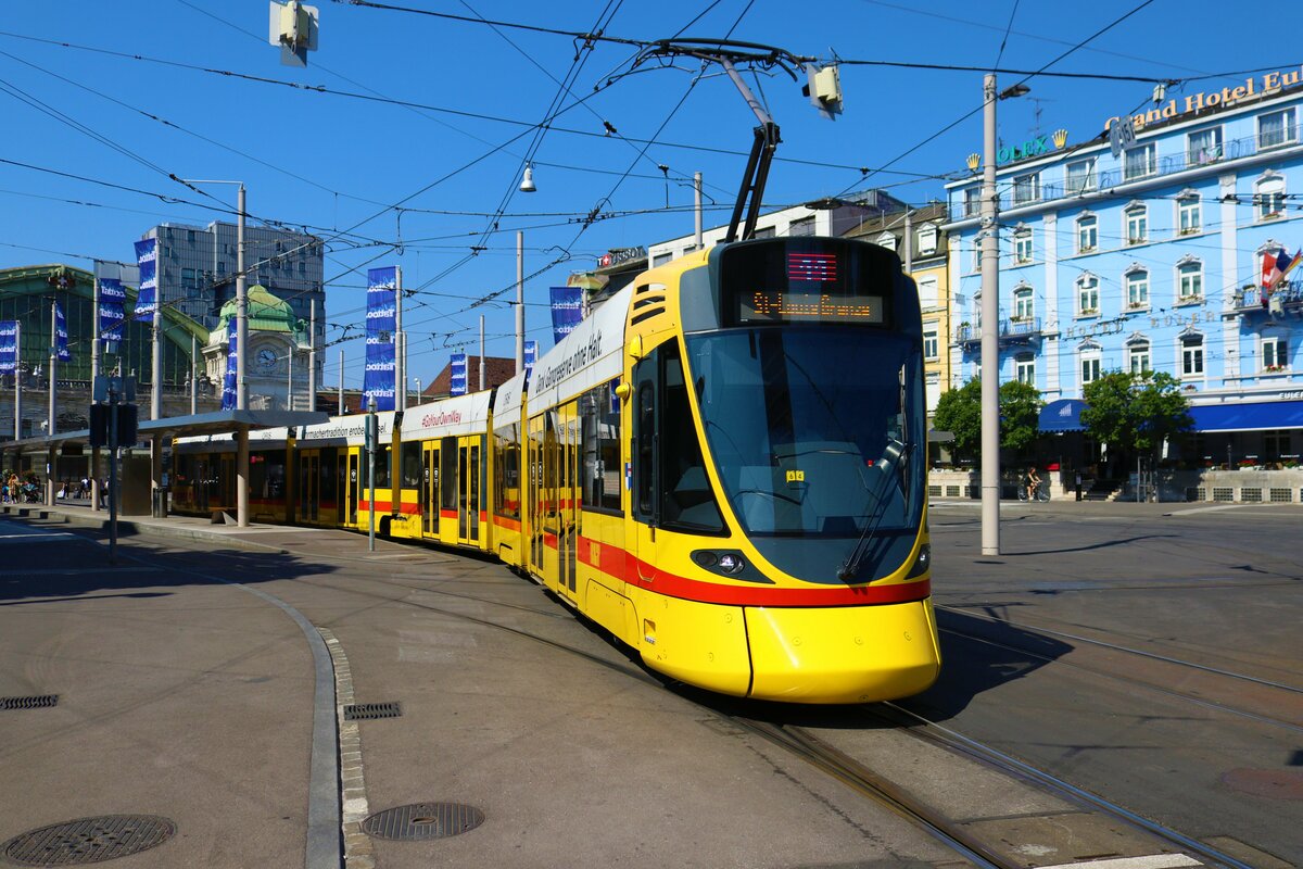Baselland Transport Stadler Tango Be6/10 am 11.07.23 in Basel SBB