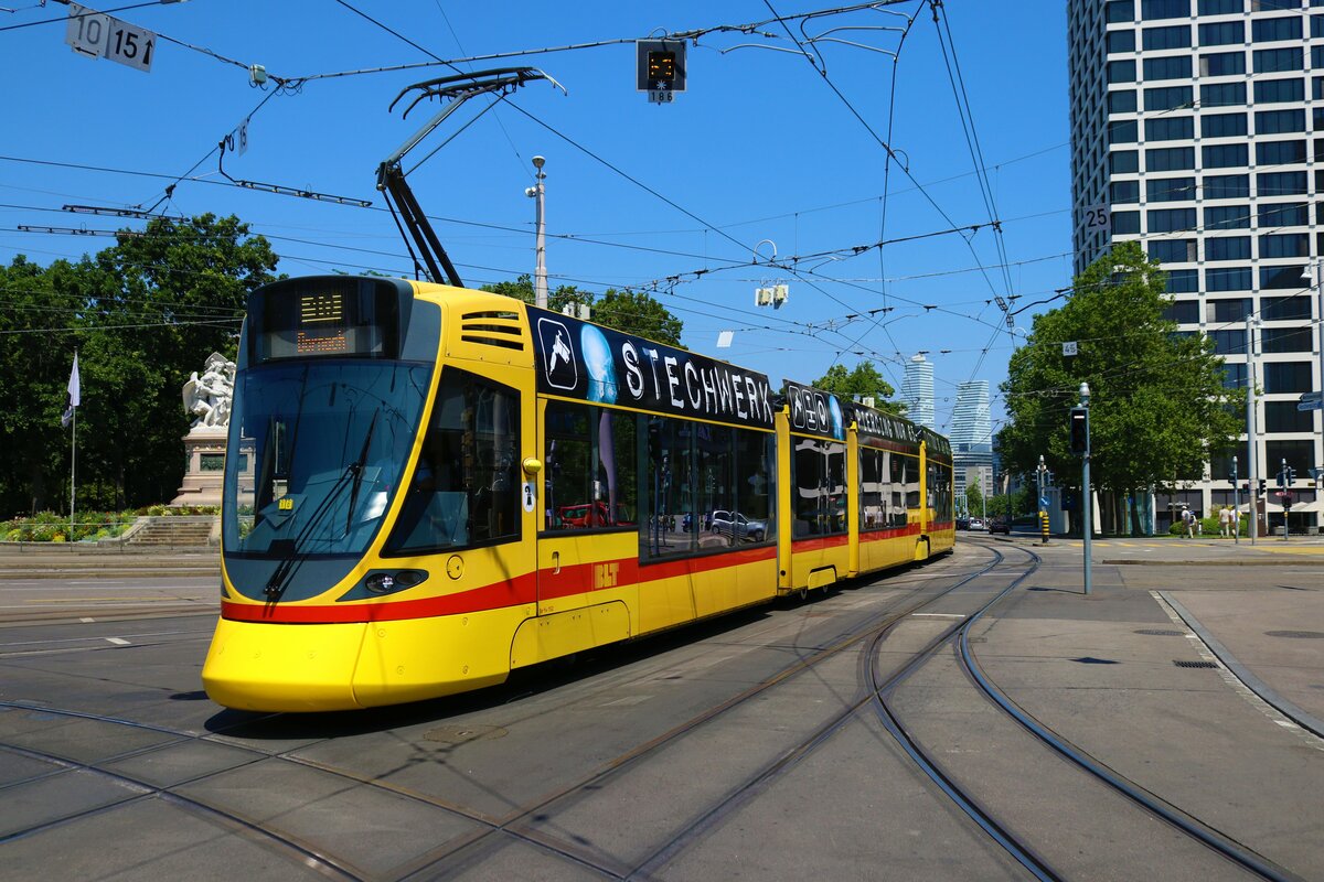 Baselland Transport Stadler Tango Be6/10 am 11.07.23 in Basel SBB