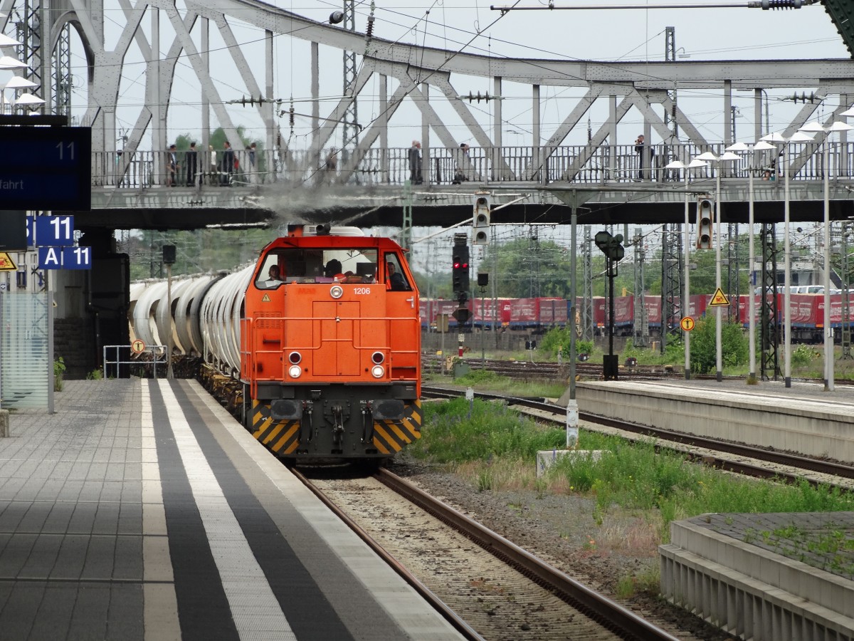 BASF Vossloh G1206 BB (BR 275) am 16.05.15 in Darmstadt Hbf