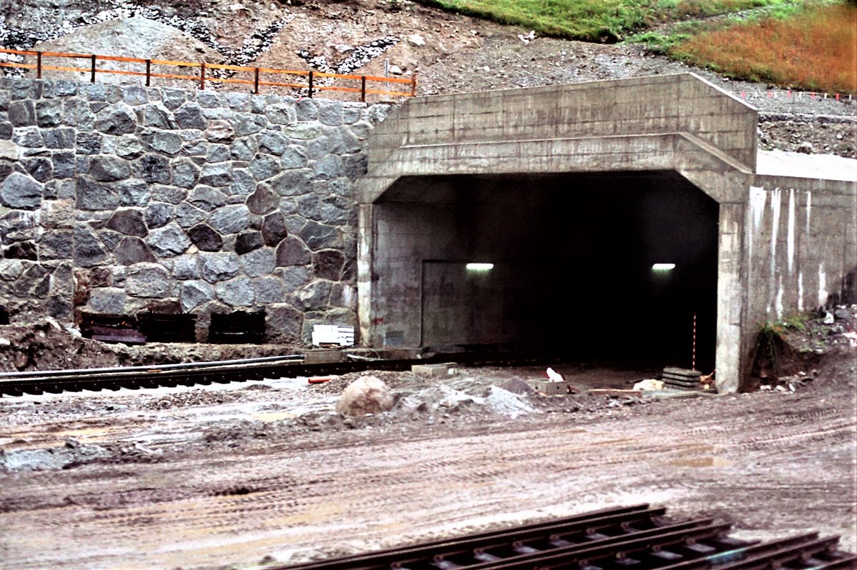 Bau das Furka Basistunnel, Oktober 1981. Digitalisiert von einer Kodak-Folie