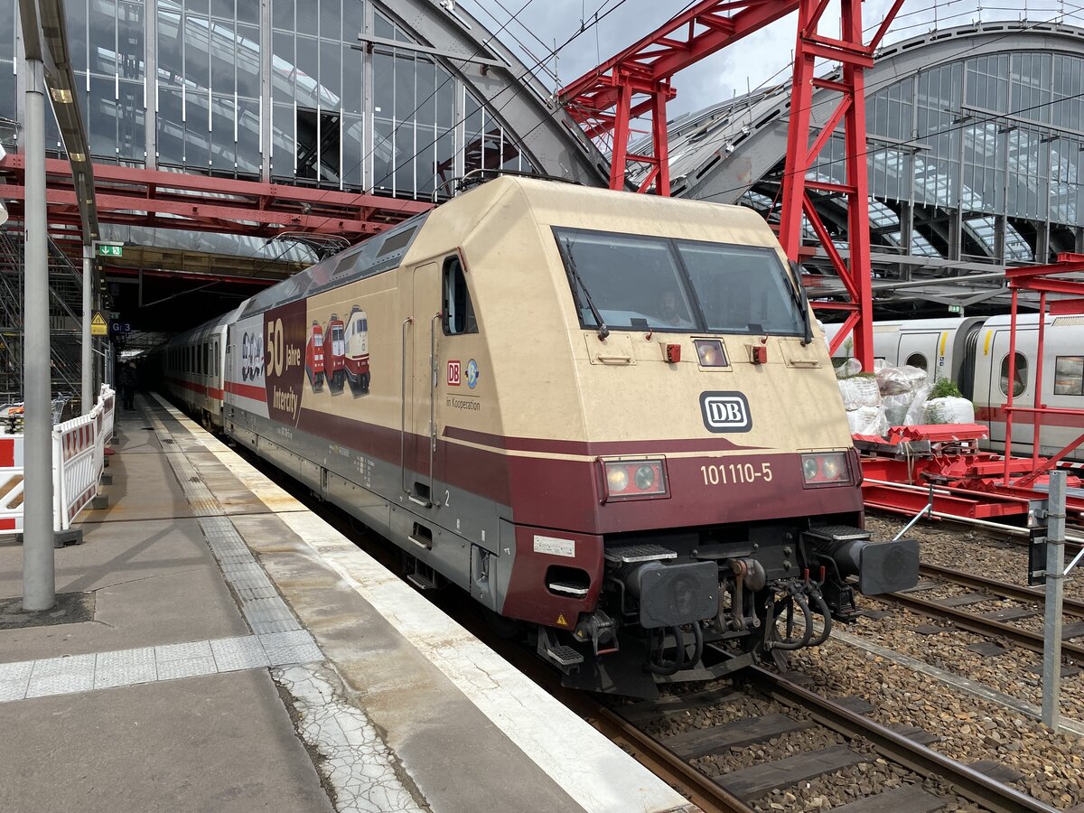 Baureihe 101 110-5 50 Jahre Intercity ,07.08.2023, Berlin-Ostbahnhof 