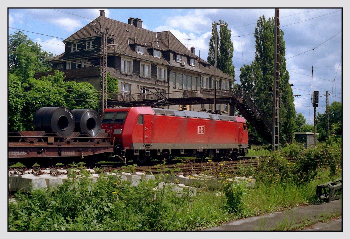 Baureihe 185 084 in Hagen Kabel am 10.06.2012 mit Stahlbandrollen-Ganzzug auf dem Weg über die Ruhr-Sieg Strecke.