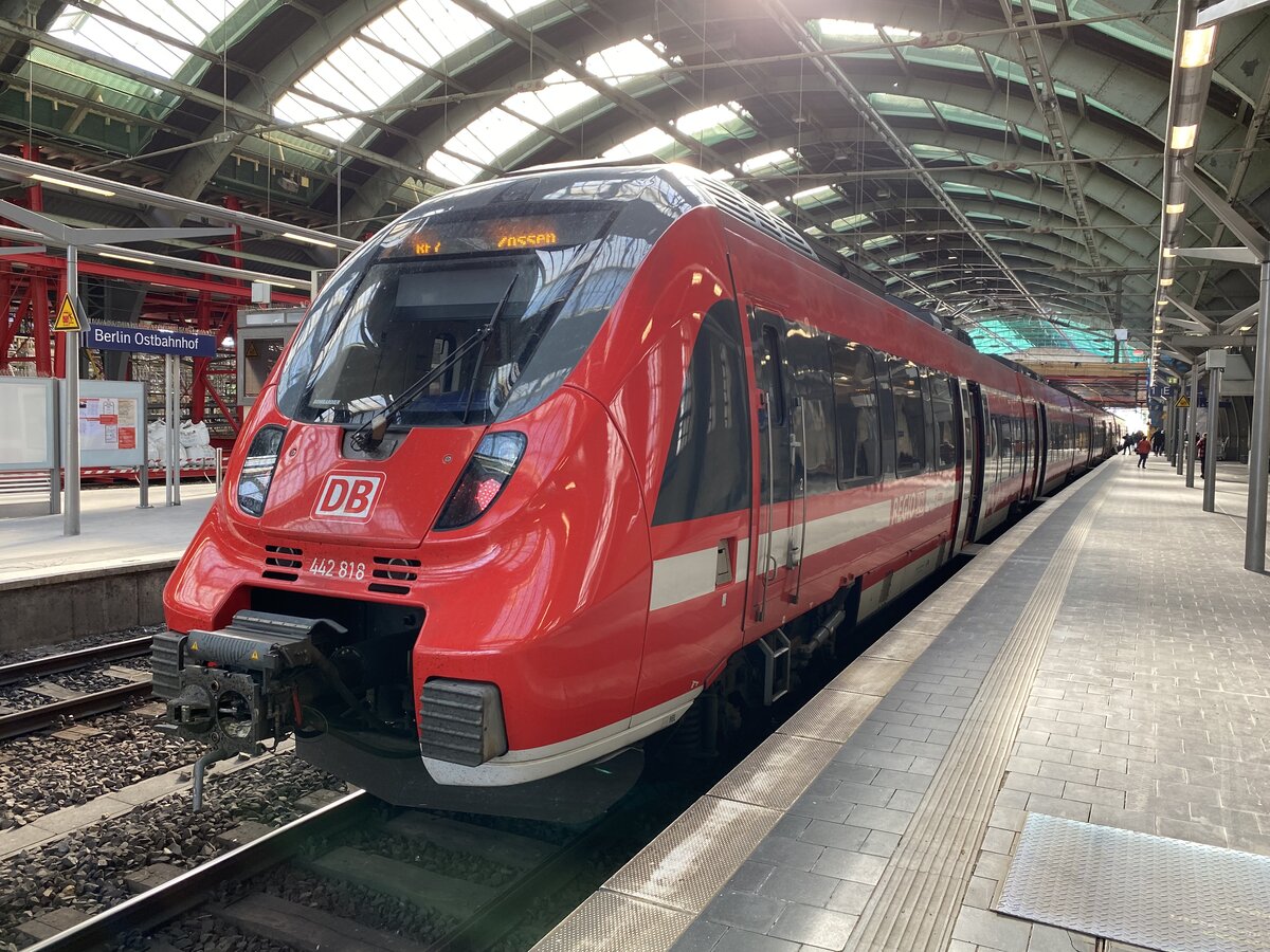 Baureihe 442 , hier als RE7 in Berlin-Ostbahnhof, Mai 2022.