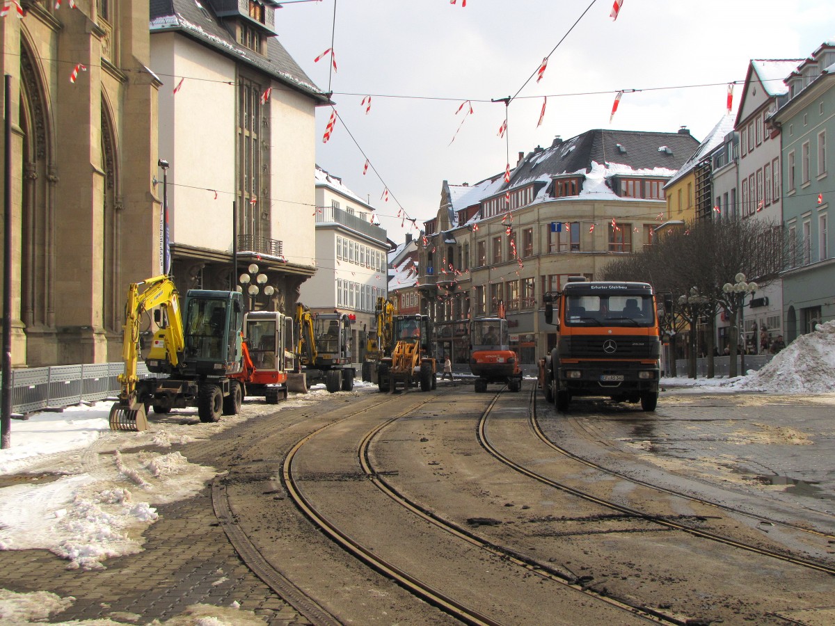 Baustelle am Erfurter Fischmarkt am 14.03.2013. In dem Bereich wurden die Straßenbahngleise neu verlegt. 