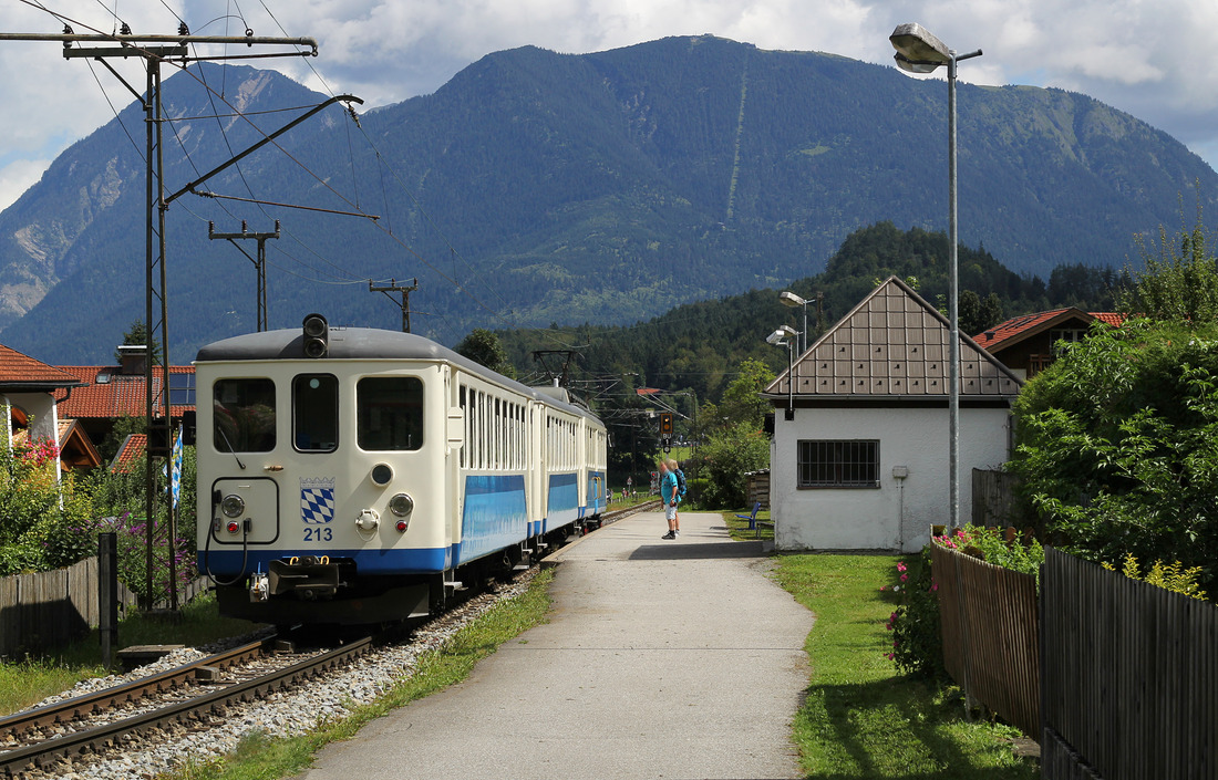 Bayerische Zugspitzbahn-Steuerwagen 213 // Haltepunkt Hammersbach (Gemeinde Grainau) // 19. August 2016
