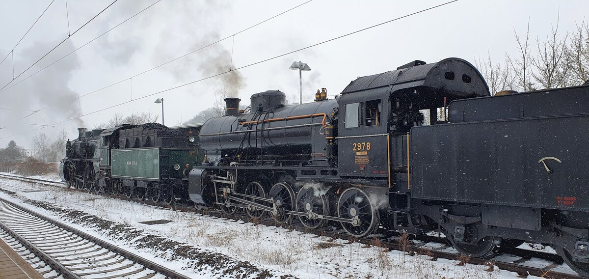 Bayrische S 3/6 und C5/6 Elefant am Samstag 02.04.2022 beim Wasserfassen in Erbach (Dank der Feuerwehr Erbach)
