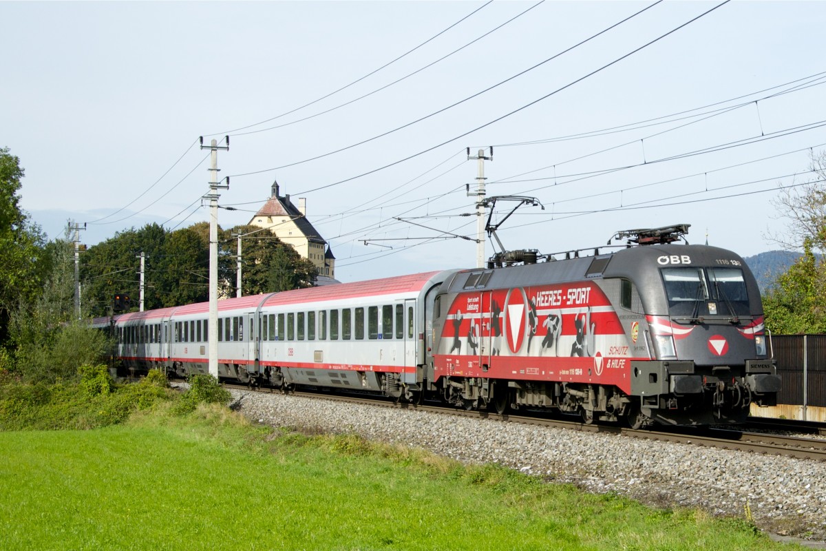 BB 1116 138  50 Jahre Heeres-Sport  mit dem EC 113 nach Klagenfurt bei der Durchfahrt in Elsbethen am 7.10.2014