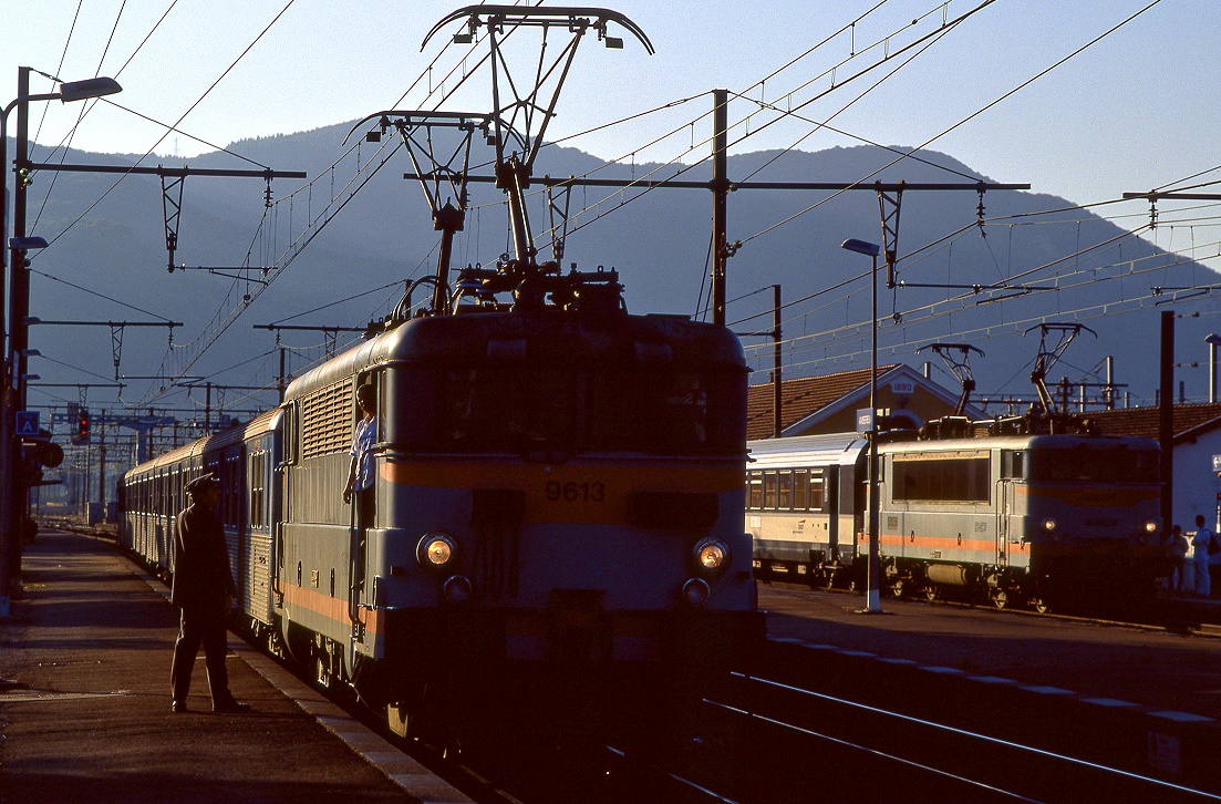 BB9613, BB25256, Ambérieu ein Bugey, 16.07.2004.