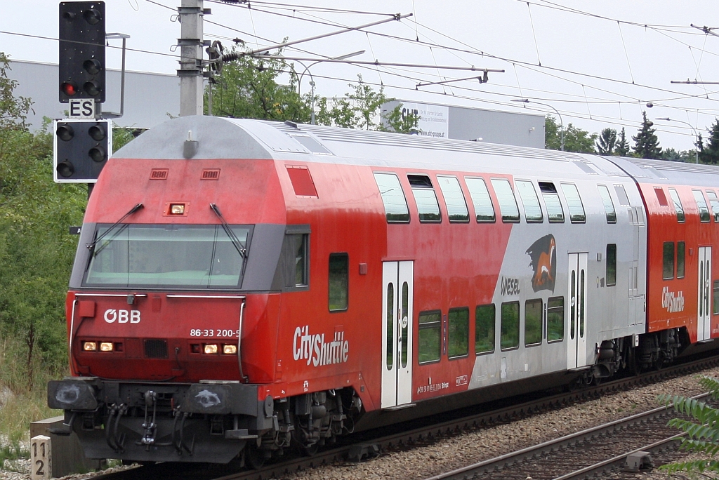 Bbfmpz 50 81 86-33 200-5 am 13.August 2014 vor der Hst. Perchtoldsdorf.