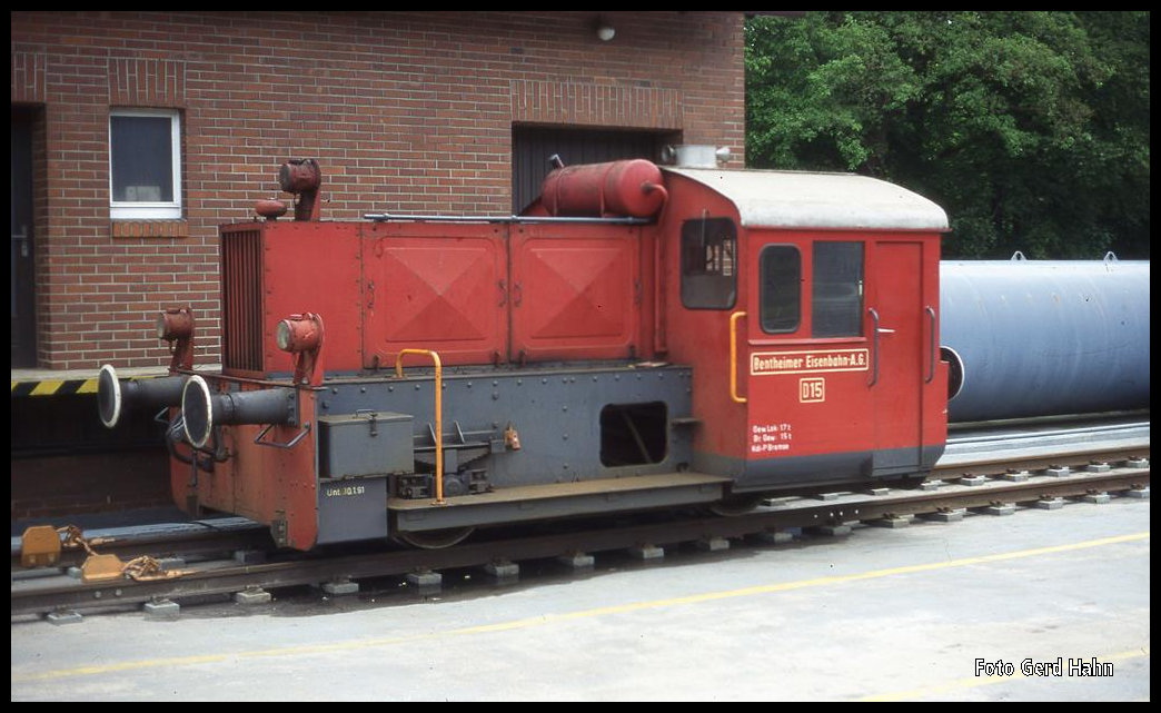 BD D 15 Köf II der Bentheimer Eisenbahn im Bahnhof Bad Bentheim am 21.5.1995.