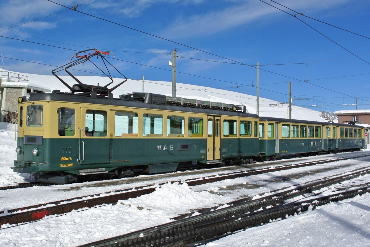 BDeh 4/4 110 in Kleine Scheidegg, 16.11.2014.

