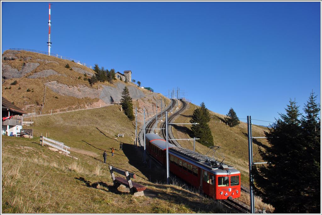 BDhe 4/4 5 zwischen Staffel und Rigi Kulm. (18.11.2015)