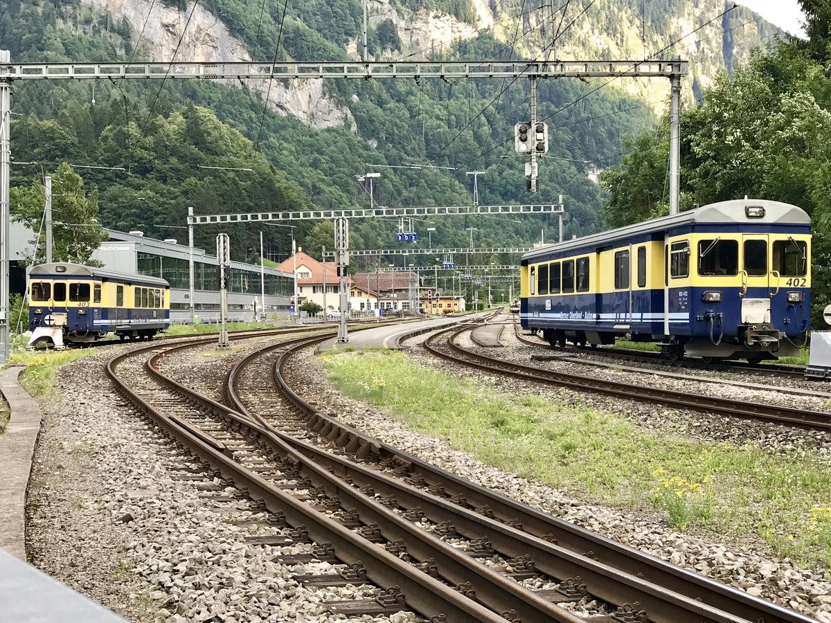 BDt 403 und 402 am 23.7.17 in Zweilütschinen abgestellt.