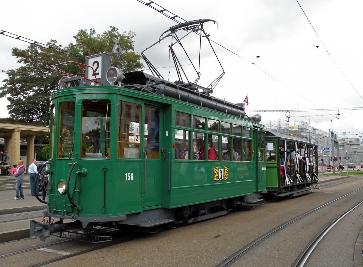 Be 2/2 156 und der Sommerwagen B 281 auf der Oldtimerlinie Badischer Bahnhof - Bahnhof SBB zum 100 Jhrigen bestehen des Badischen Bahnhof. Die Aufnahme stammt vom 15.09.2013.