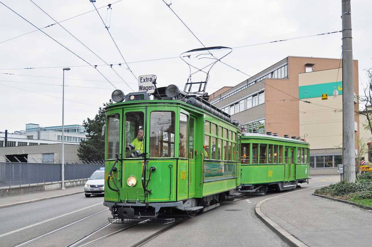 Be 2/2 163 zusammen mit dem B3 702 gehen auf eine Probefahrt und verlassen die Hauptwerkstatt. Die Aufnahme stammt vom 06.04.2017.