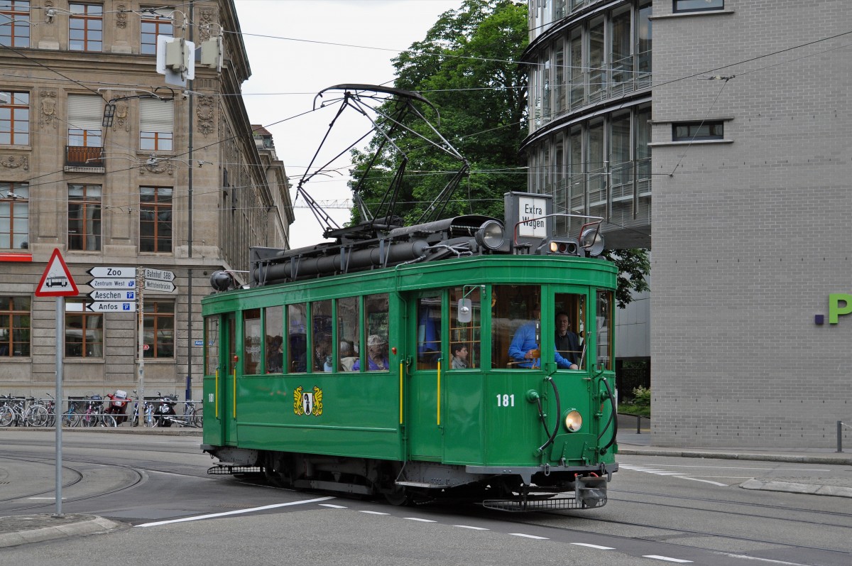 Be 2/2 181 fährt auf einer Extrafahrt Richtung Haltestelle Hardstrasse. Die Aufnahme stammt vom 22.05.2015.
