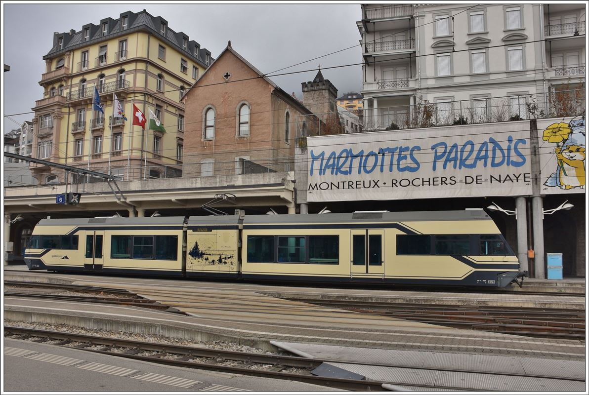 Be 2/6 7004 für den Vorortsverkehr in Montreux. (14.12.2016)