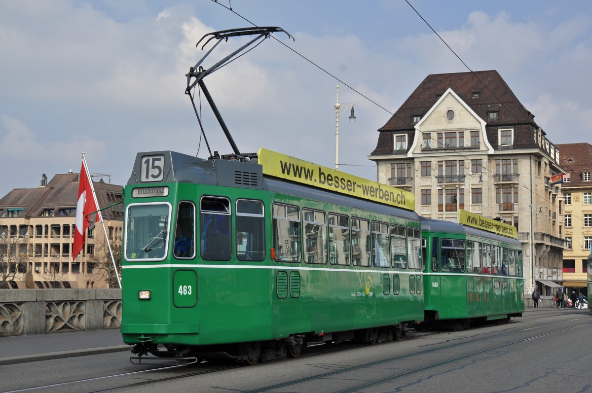 Be 4/4 463 zusammen mit dem B 1480 S auf der Linie 15 überqueren die Mittlere Rheinbrücke. Die Aufnahme stammt vom 11.03.2015.