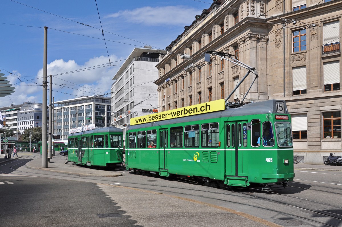 Be 4/4 465 zusammen mit dem B 1463 S auf der Linie 15 fährt zur provisorischen Haltestelle am Aeschenplatz. Die Aufnahme stammt vom 18.08.2014.