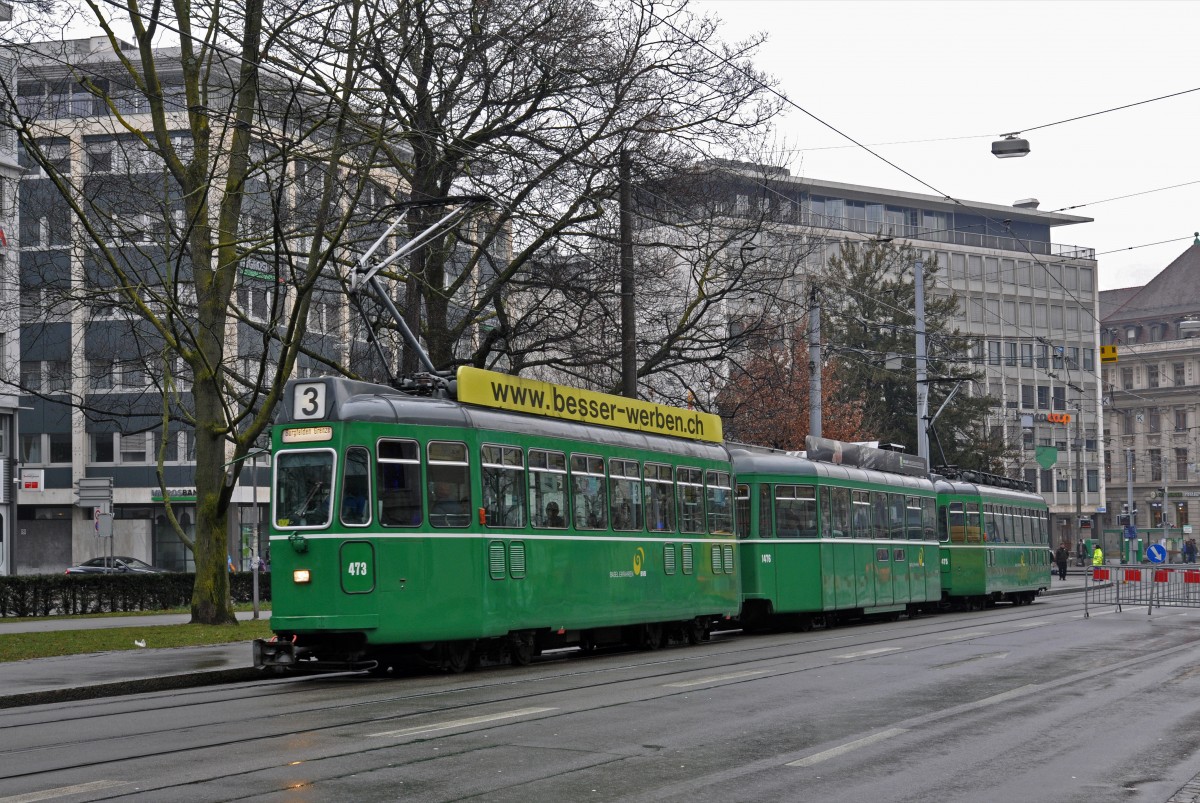 Be 4/4 473 zusammen mit dem B 1476 S und dem Be 4/4 475 auf der Linie 3, während den Umleitungen wegen der Basler Fasnacht, an der Haltestelle Aeschenplatz Richtung Bahnhof SBB. Die Aufnahme stammt vom 23.02.2015.
