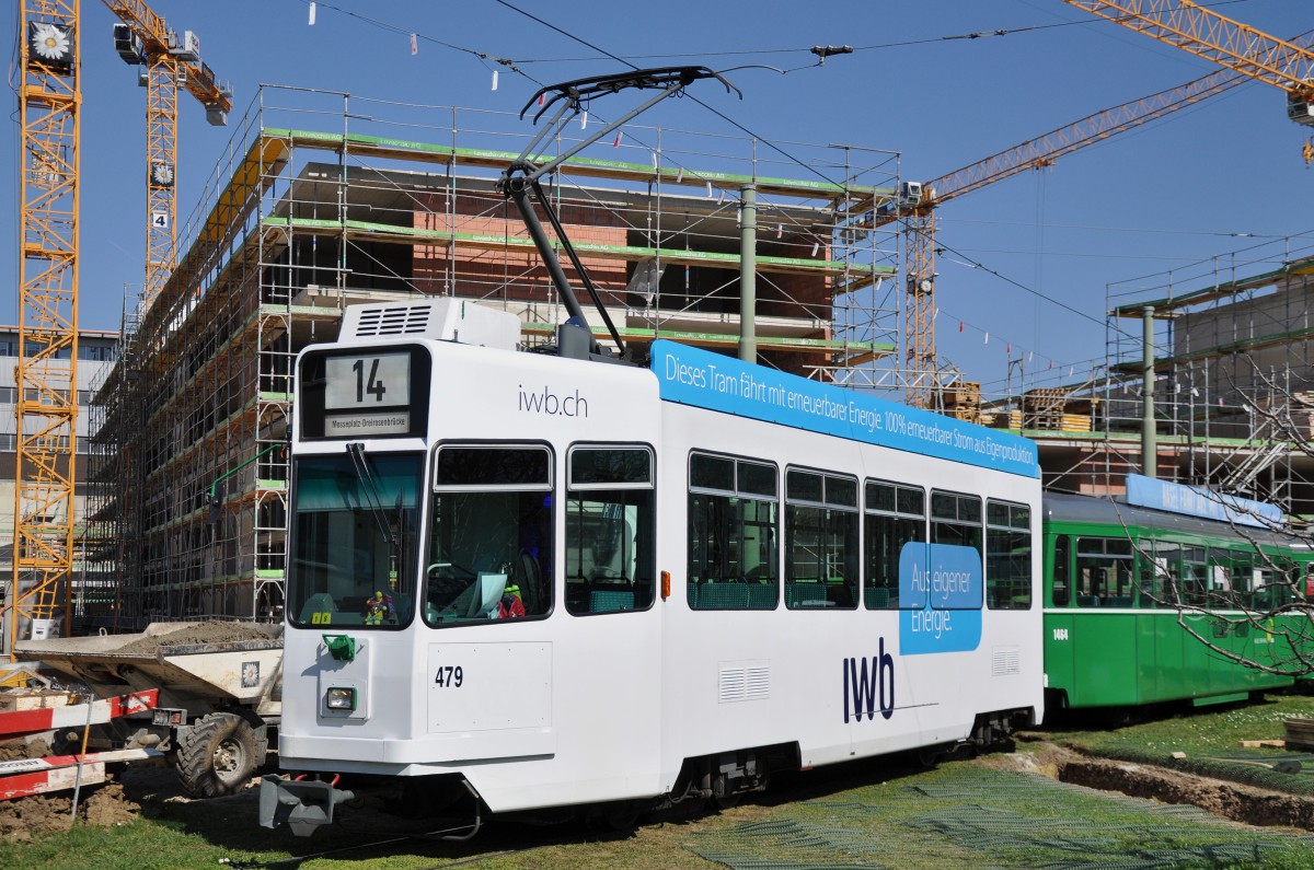 Be 4/*4 479 mit dedr neuen IWB Werbung in der Schlaufe in Pratteln. Die Aufnahme stammt vom 20.03.2014.