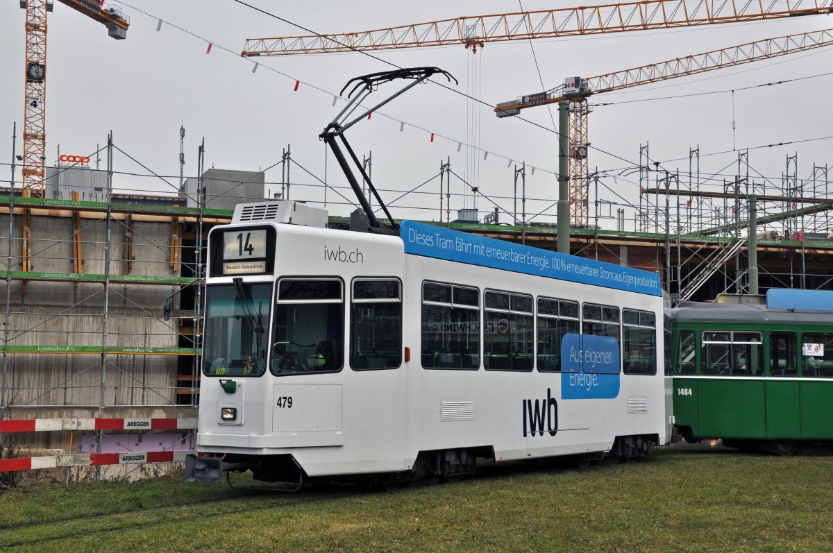 Be 4/4 479 mit der neuen IWB Werbung in der Schlaufe in Pratteln.. Die Aufnahme stammt vom 30.01.2014.