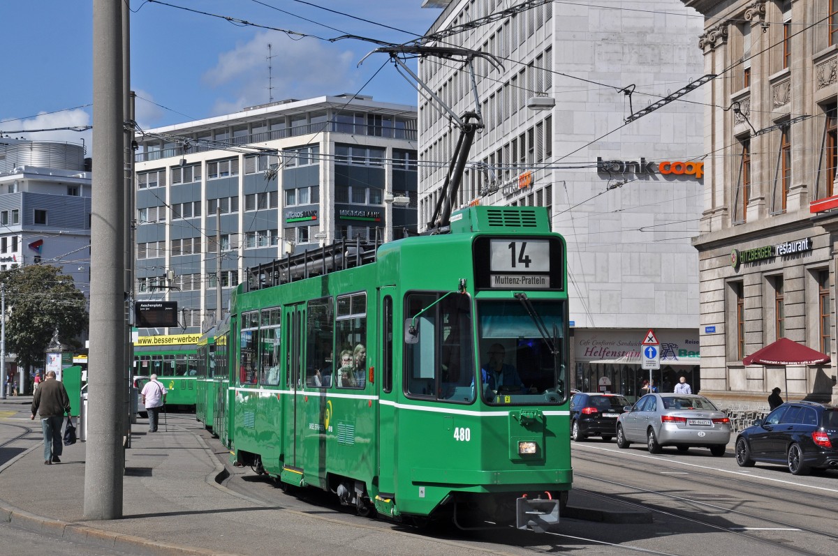 Be 4/4 480 zusammen mit zwei Anhängern auf der Linie 14 an der Haltestelle Aeschenplatz. Die Aufnahme stammt vom 18.08.2014.